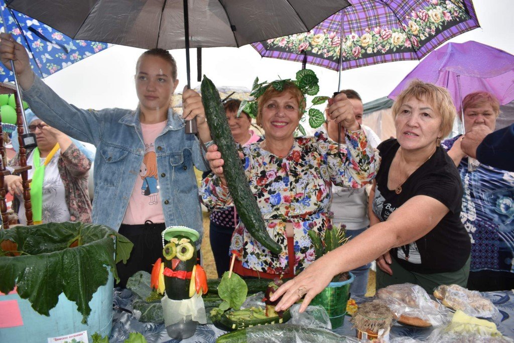 Кабанский район: Районный фестиваль–ярмарка «Фофоновский огурец»